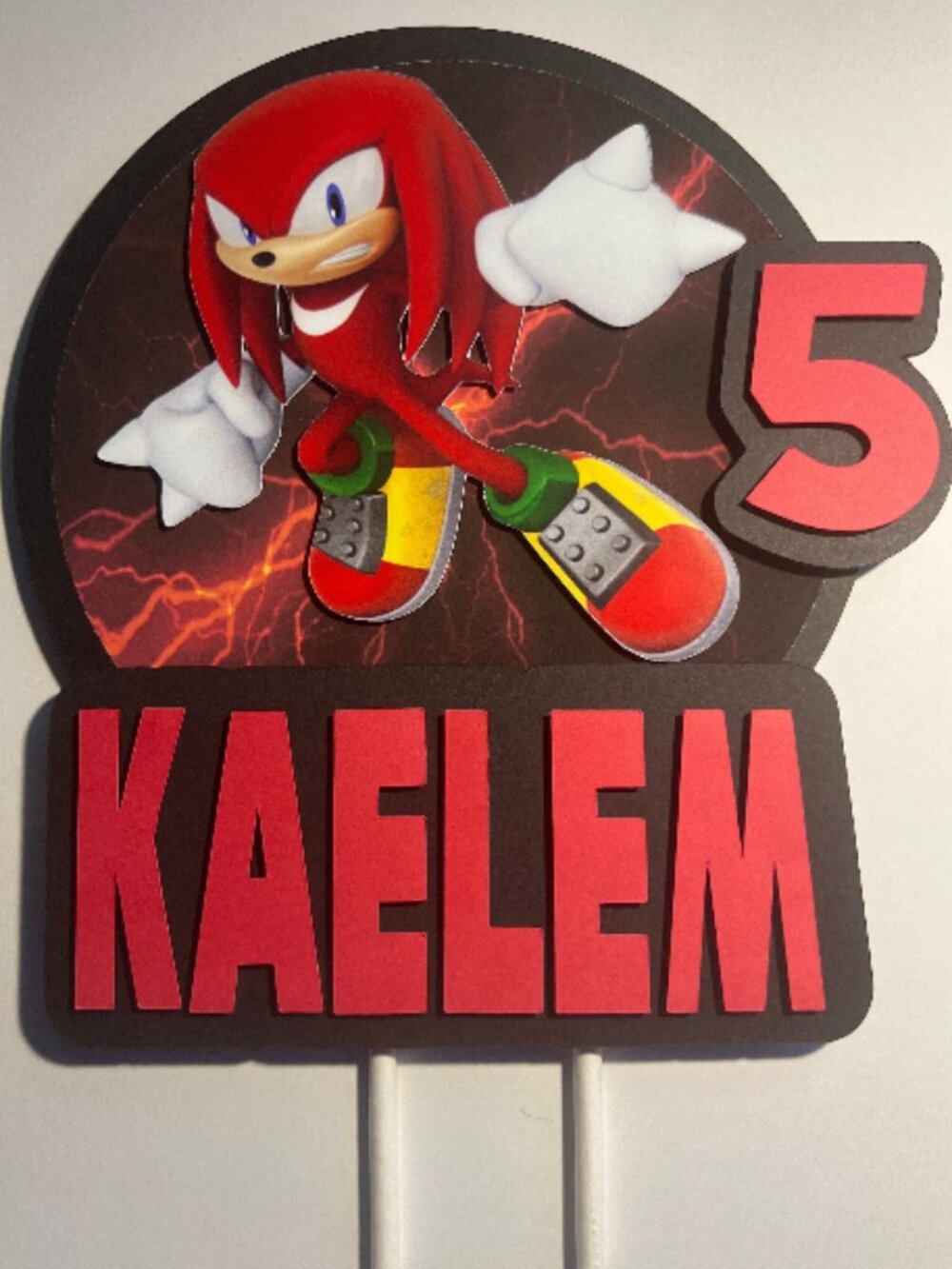 Knuckles from Sonic the Hedgehog theme Customizable Cake Topper